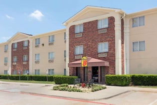 Super 8 by Wyndham Grapevine/DFW Airport Northwest in Grapevine, Texas