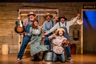 WhoDunnit Hoedown Murder Mystery Dinner Show in Branson, Missouri