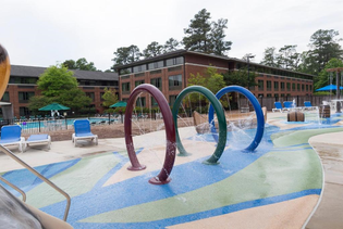 Williamsburg Woodlands Hotel & Suites, an official Colonial Williamsburg Hotel in Williamsburg, Virginia