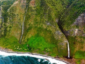 Blue Hawaiian Helicopter Big Island - 2023 Discounts & Reviews