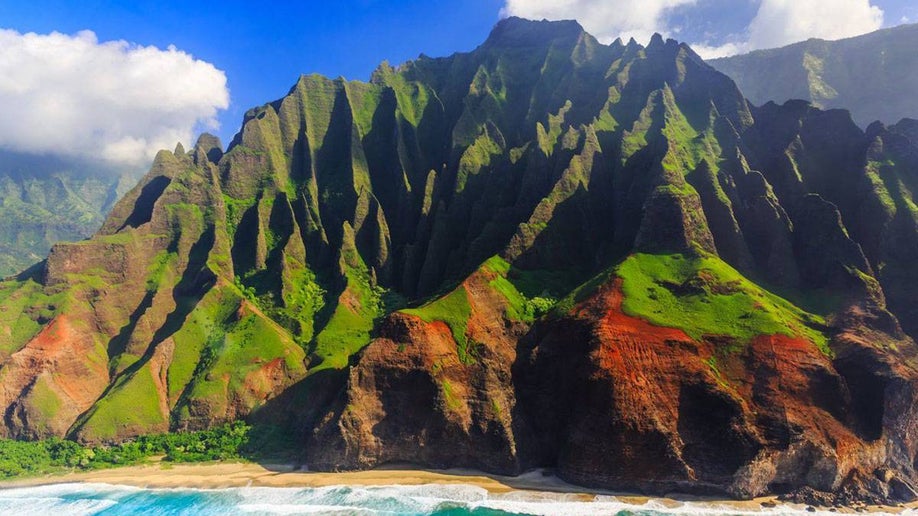 beautiful mountain in Nā Pali Coast State Wilderness Park in Kauai, Hawaii, USA