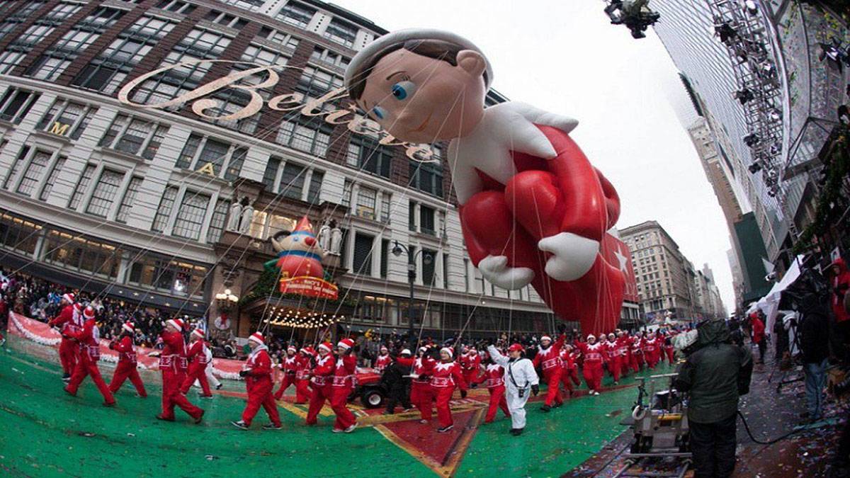 large float at macys thanksgiving day parade