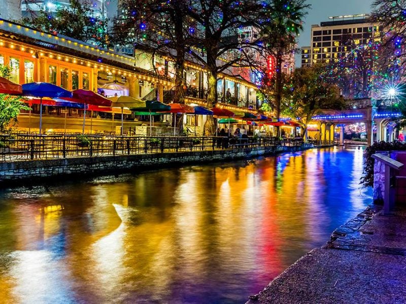 What are the Top Things to Do in San Antonio at Night?