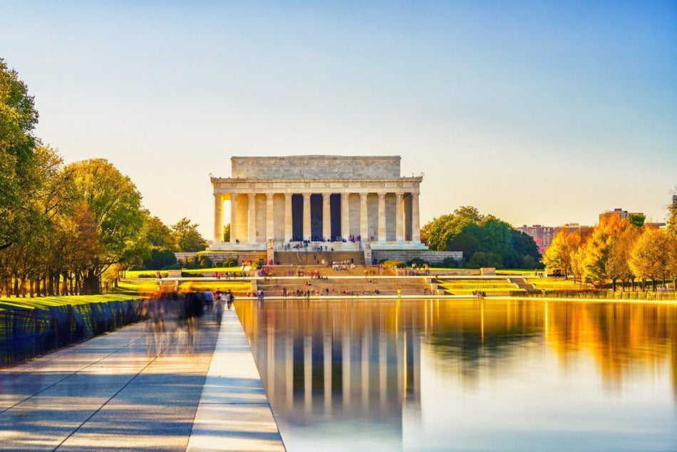 Fall is the best time to visit Washington DC on a budget