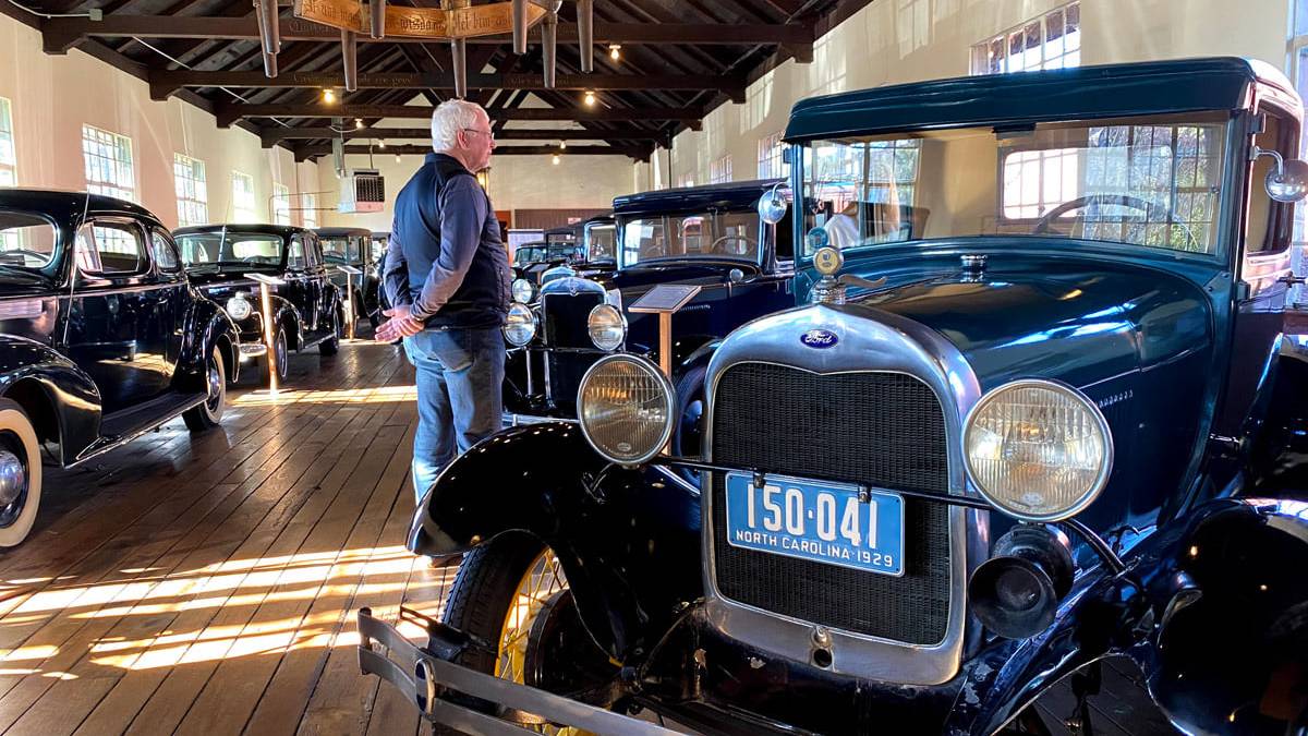 Estes-Winn Antique Car Museum - Tripster Travel Guide