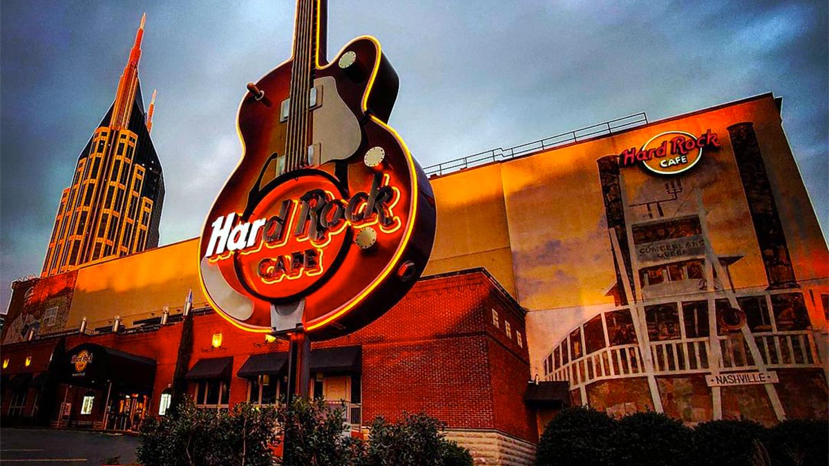 a front view of a hard rock cafe
