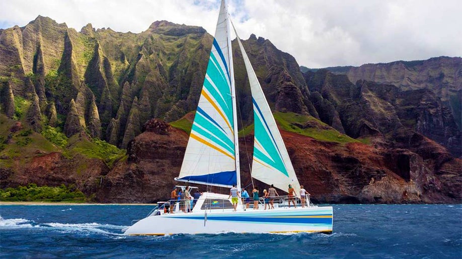 catamaran tours kauai hawaii