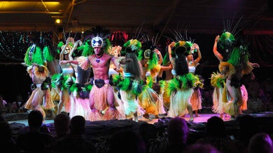 Luau Kalamaku Discount Tickets, Tips, and In-Depth Guide