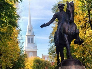 Boston Massachusetts in the Fall: 12 Best Experiences