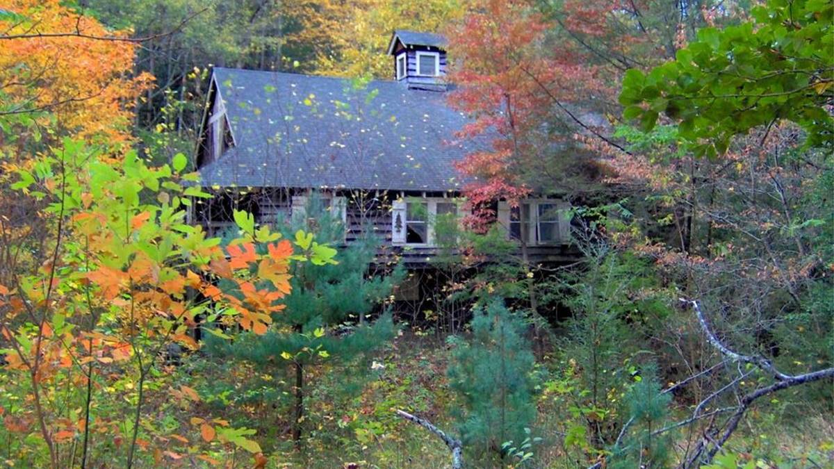 Old abandoned house in Elkmont Ghost Town