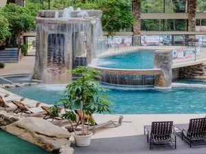 Hotels with Indoor Pools in Gatlinburg TN﻿ - 4 Amazing Places
