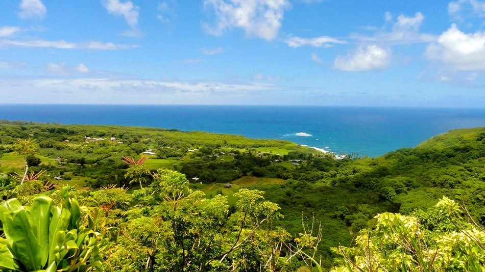 wailua overlook in hawaii