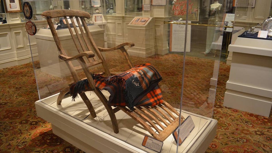 Close up photo of an old rocking chair in a glass case at the Titanic Museum in Pigeon Forge, Tennessee, USA