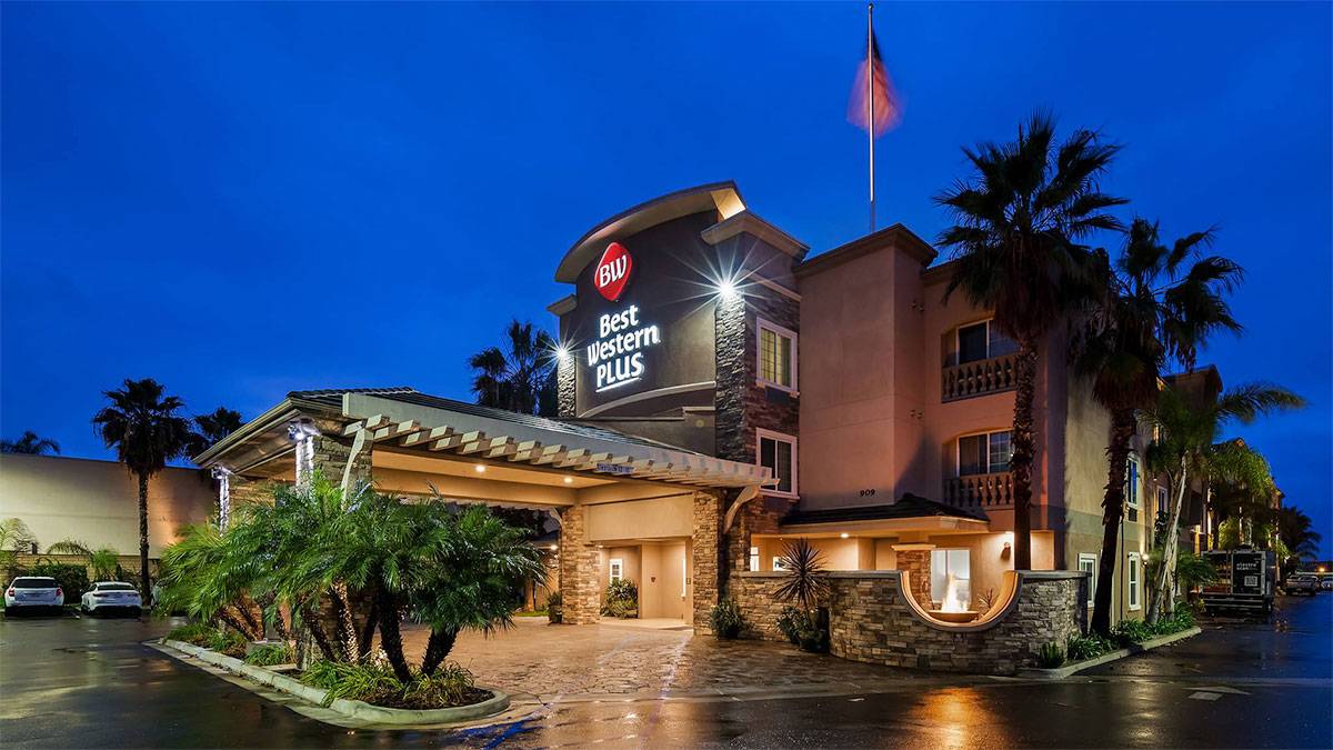 Entrance to the Best Western Plus Oceanside Palms - San Diego, California, USA