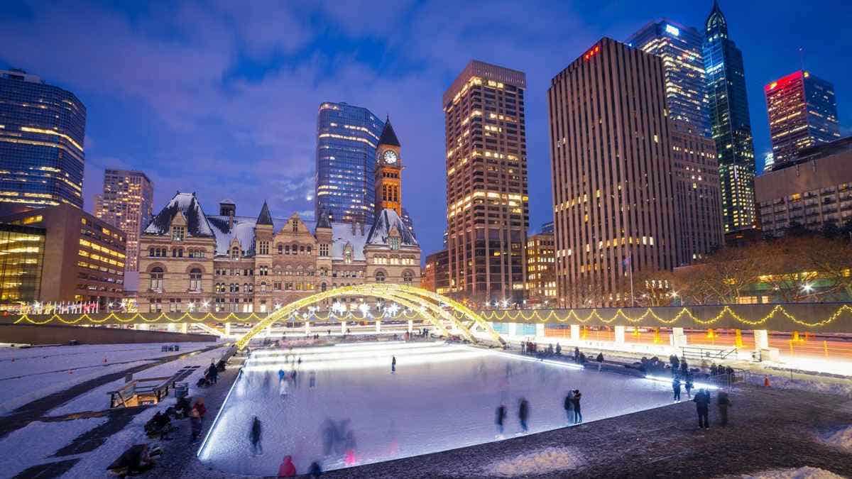 22 Amazing Things to Do in Toronto Winter