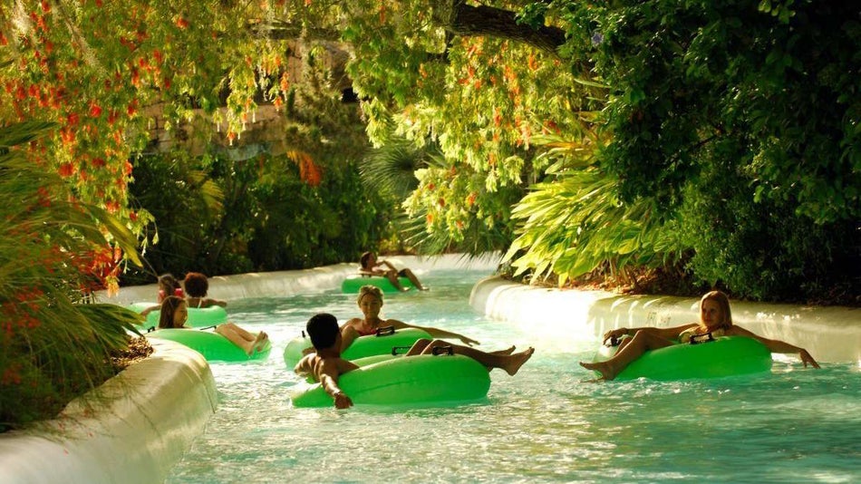 people floating down the lazy river at Adventure Island Tampa FL