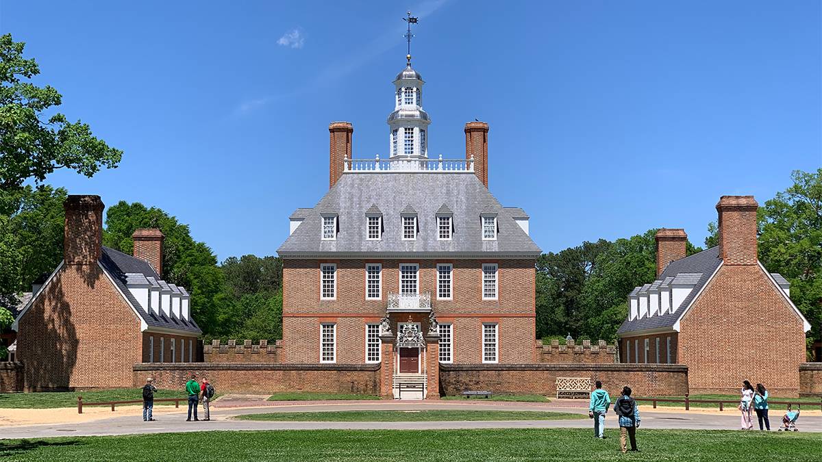 Wide shot of the historic Governor's Palace in Williamsburg, Virginia, USA