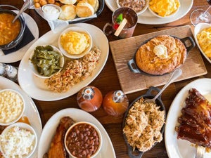 Famous Atlanta Restaurants: 10 Iconic Places to Eat