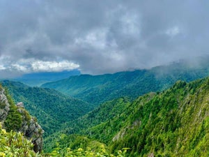 The Complete Guide to Smoky Mountain National Park