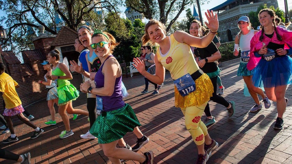 Runners in costumes at the Disney Princess Half Marathon at Walt Disney World Resort in Orlando, FL, USA