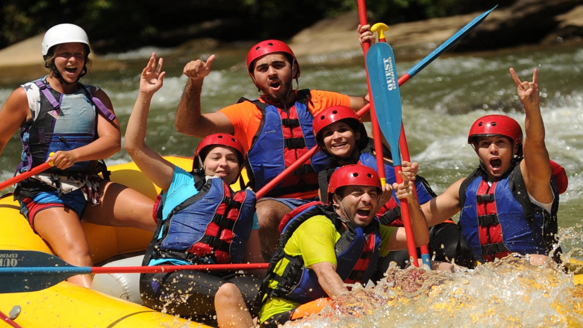 group photo while rafting