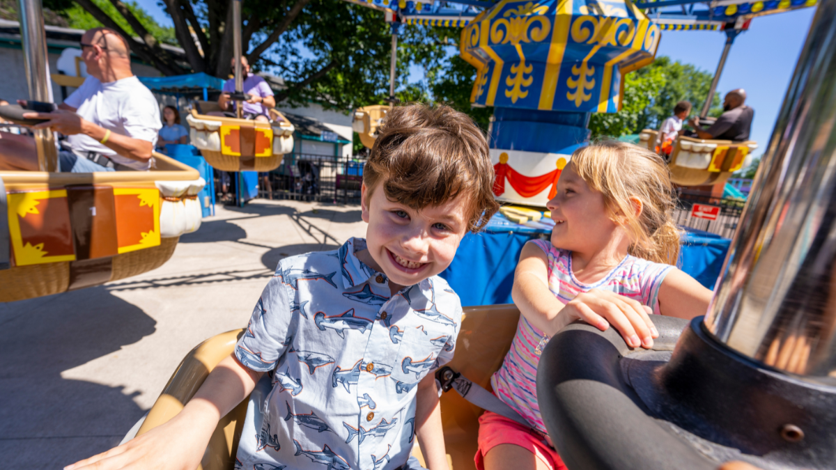 Children enjoying a ride at Dutch Wonderland