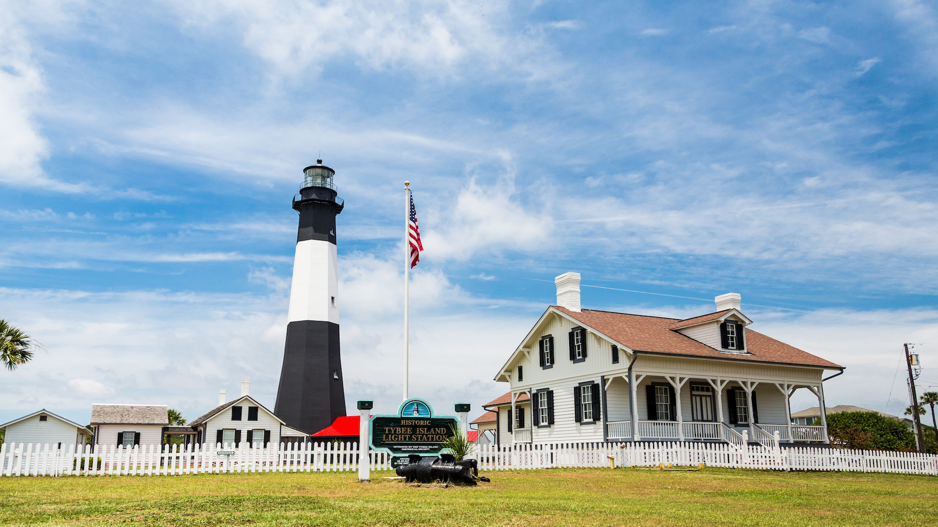 tower Tybee Island Dolphin Tour