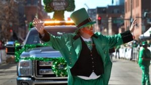 man in irish costume at a st patricks day parade