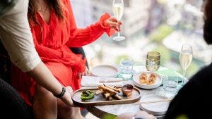 Rooftop Bars Chicago: Sip, Savor, and Sky-High Vibes Await!