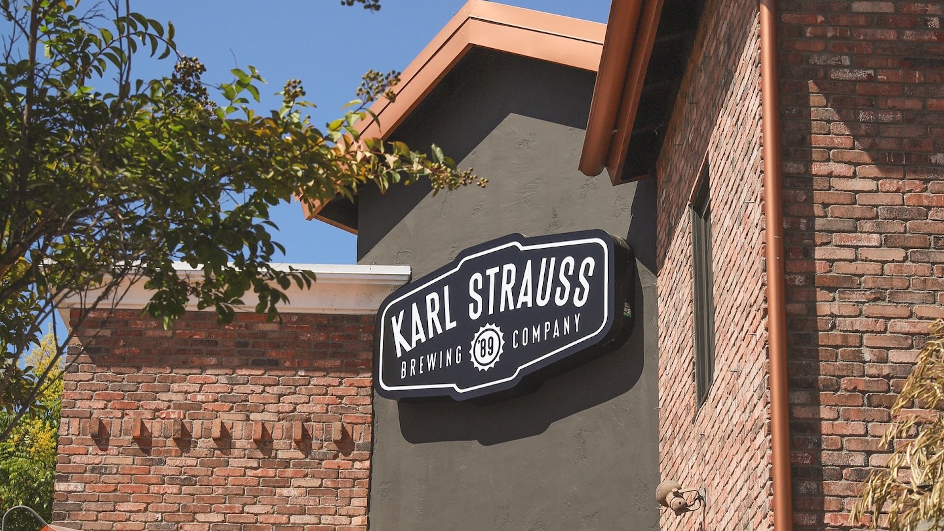 Interior signage of Karl Strauss Brewing Company