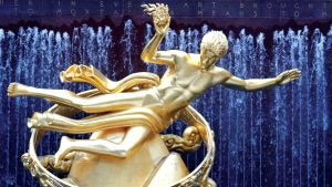 golden statue at rockefeller center