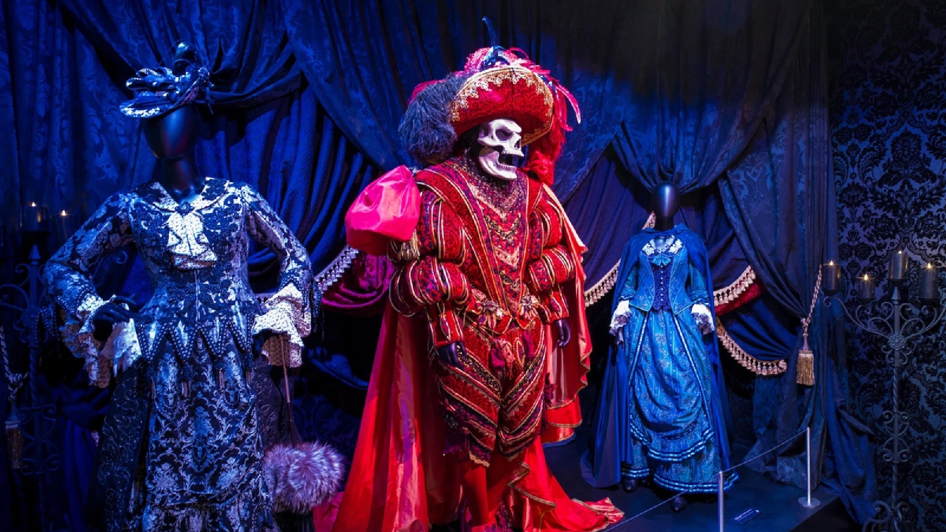 mannequins and a skull mannequin wearing ancient clothing