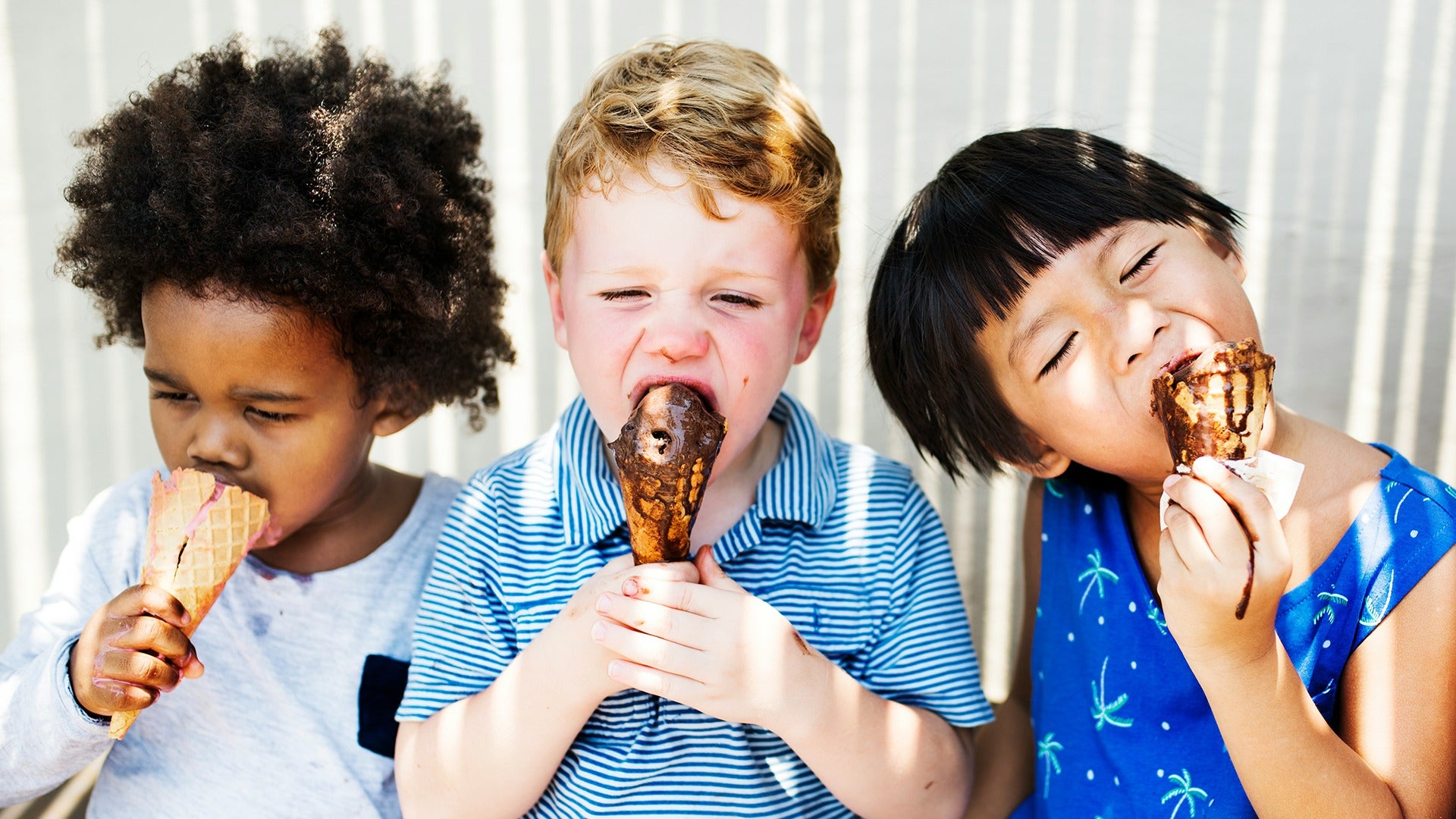 kids eating chocolate ice cream