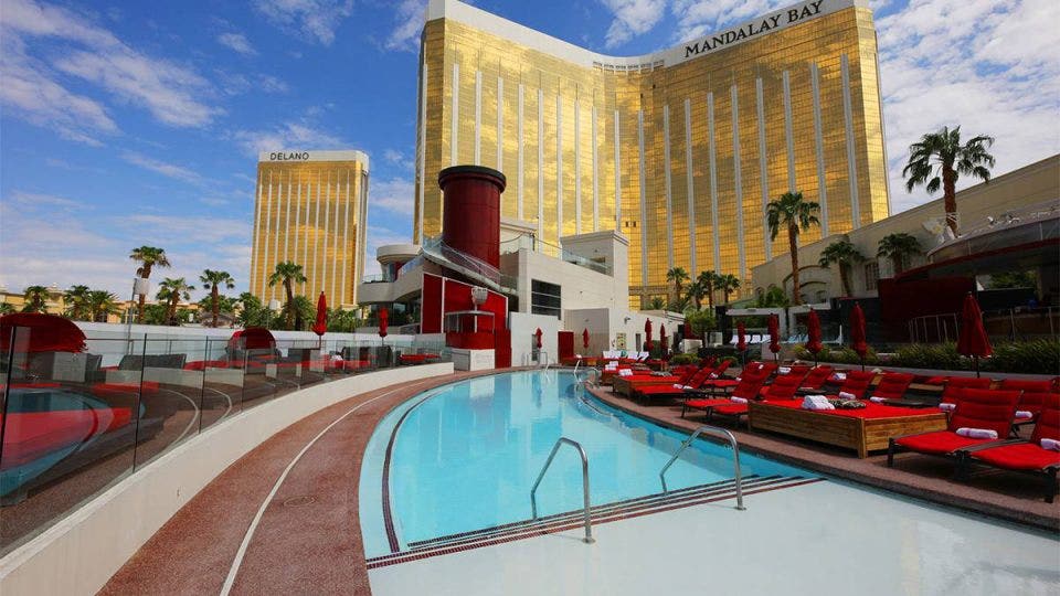 Is The Mandalay Bay Pool Free For Guests Mandalay Bay Pool: Hours, Amenities & Endless Relaxation